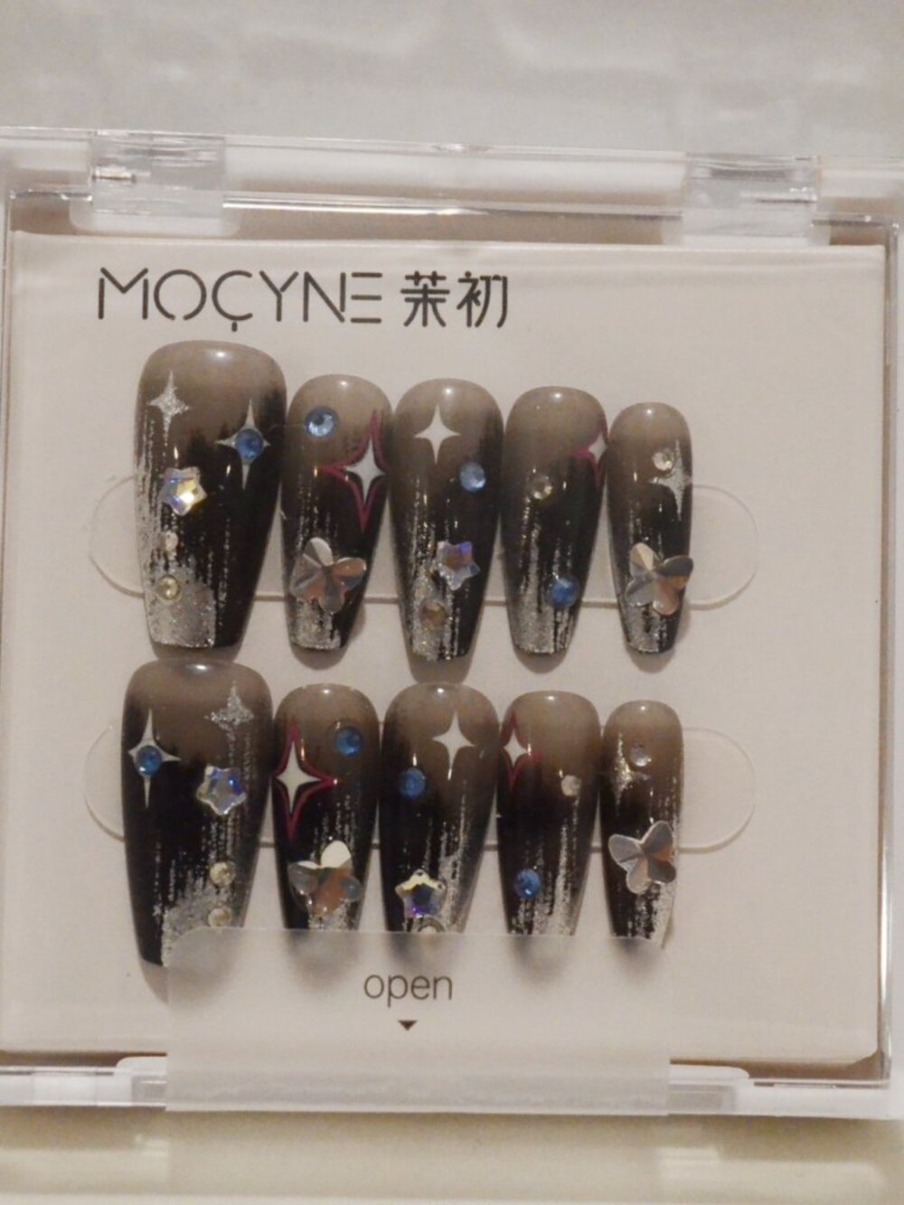 Lot of 3 sets of press-on nails - Picture 4 of 4
